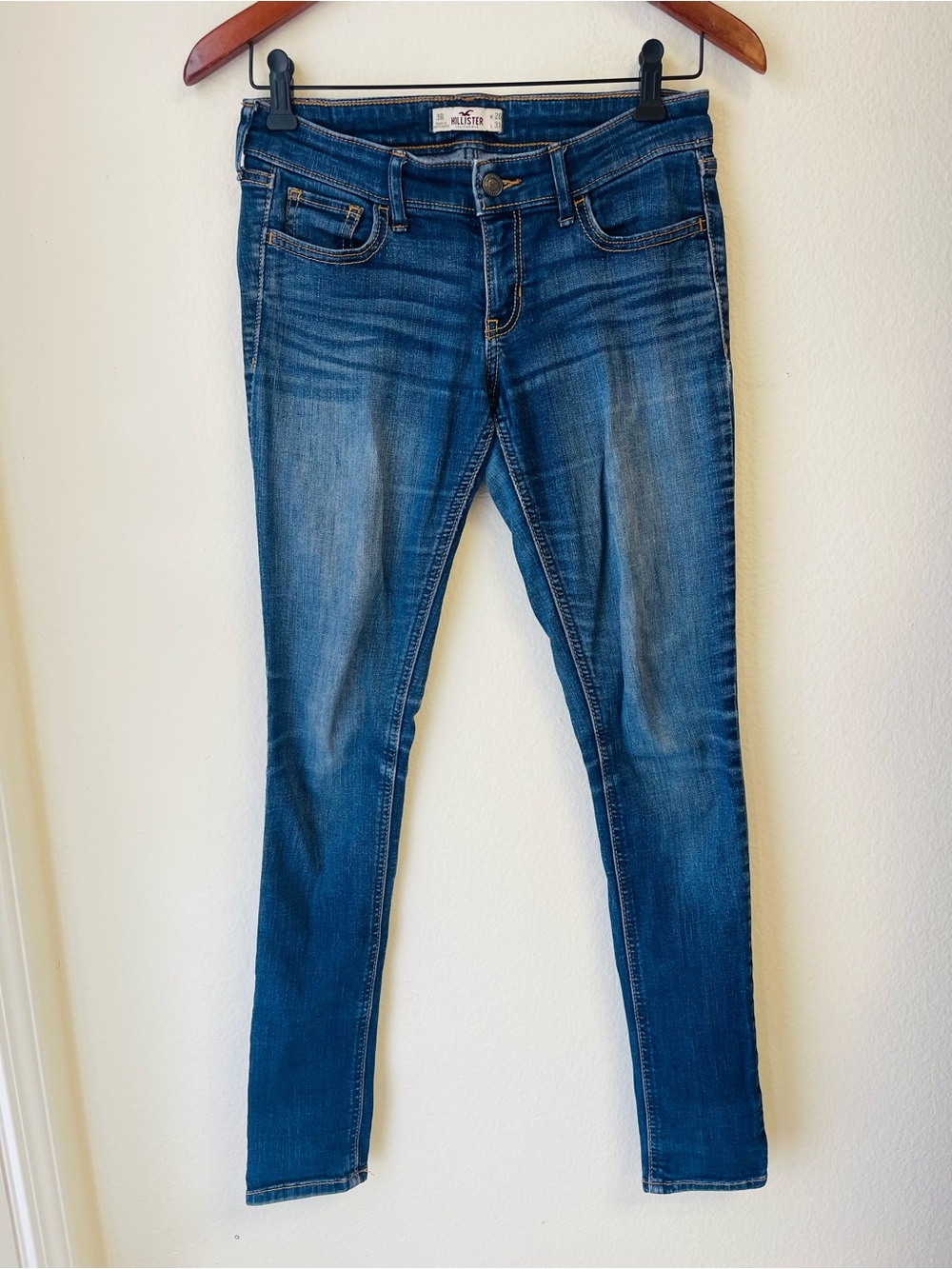 Hollister Dark Wash Women's Skinny Jeans